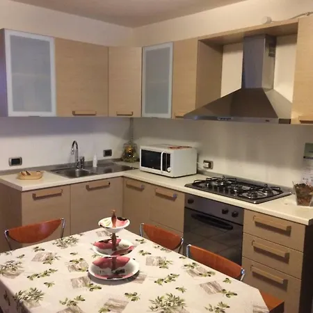 Locazione Turistica Lea Appartement